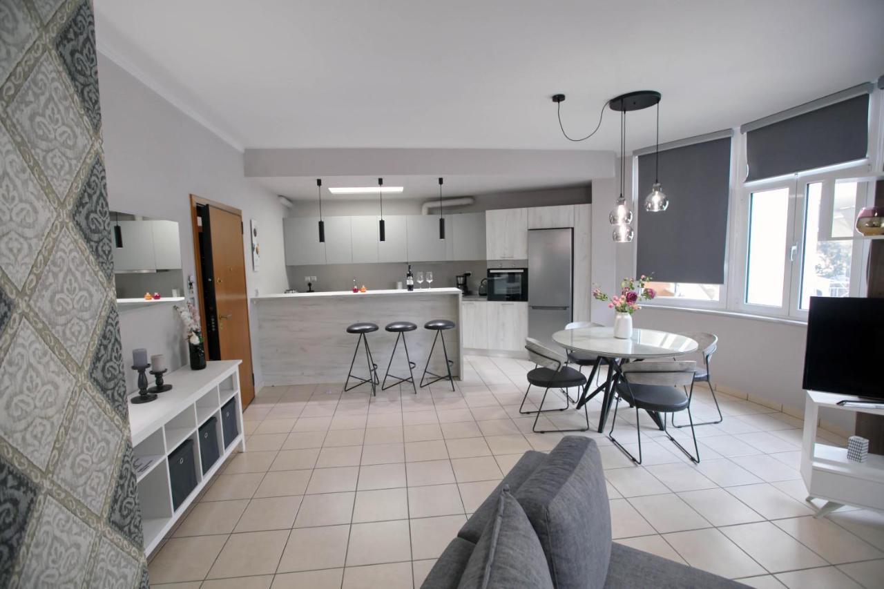 Ioanna'S Luxury Two Bedroom Apartment Nafplio Luaran gambar